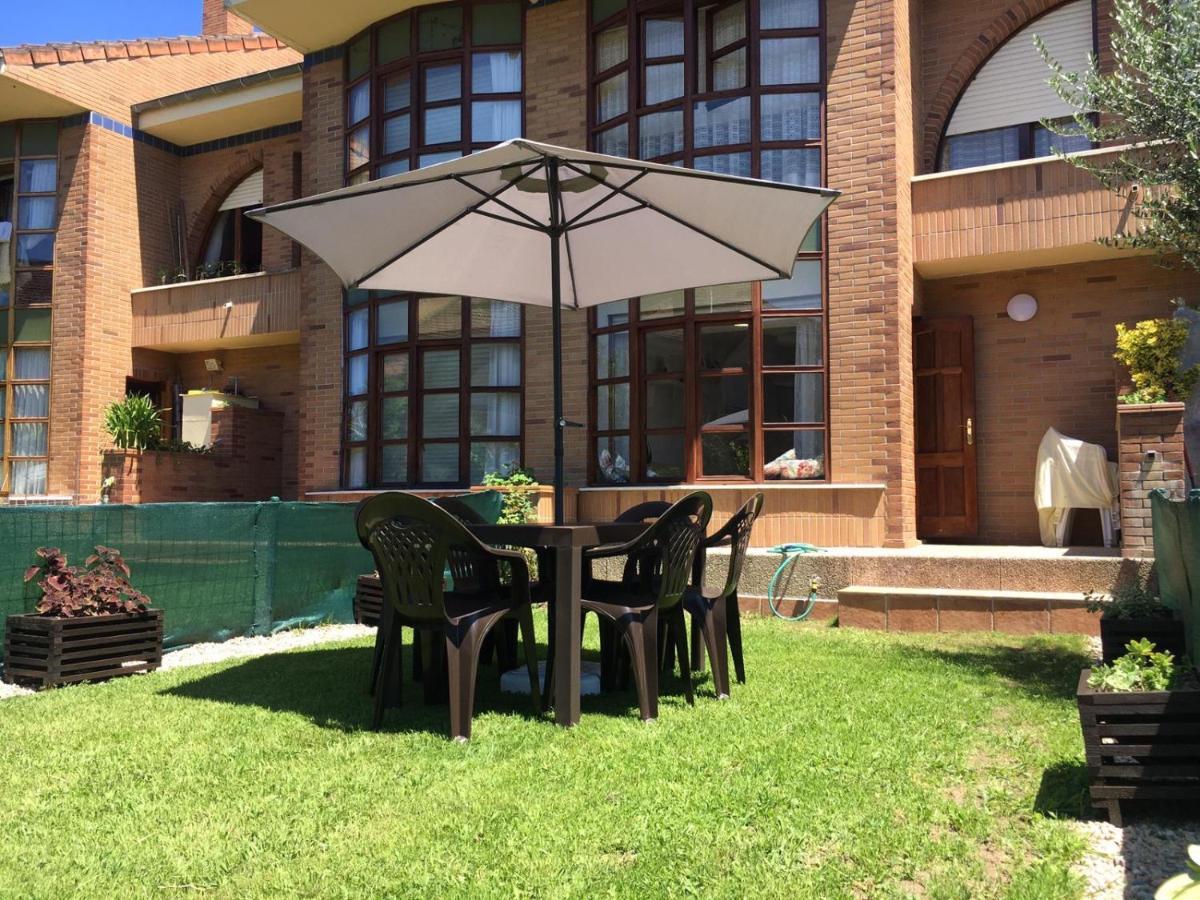 Chalet En Laredo Cerca De La Playa. Villa Eksteriør bilde