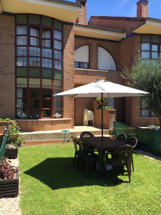 Chalet En Laredo Cerca De La Playa. Villa Eksteriør bilde
